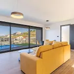 Casa Mozart I Sea View, Pool & Ac Retreat Apartment *