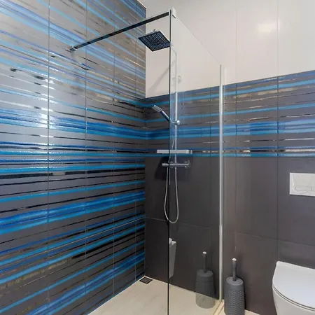Casa Mozart I Sea View, Pool & Ac Retreat *