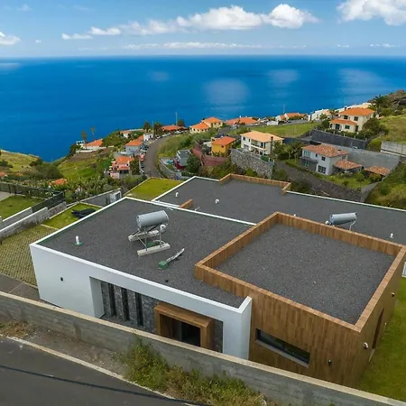 Casa Mozart I Sea View, Pool & Ac Retreat