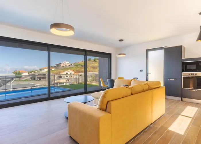 Casa Mozart I Estreito Da Calheta